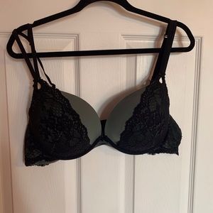🍒3 For $35🍒 Torrid Plunge Lace Bra 42C